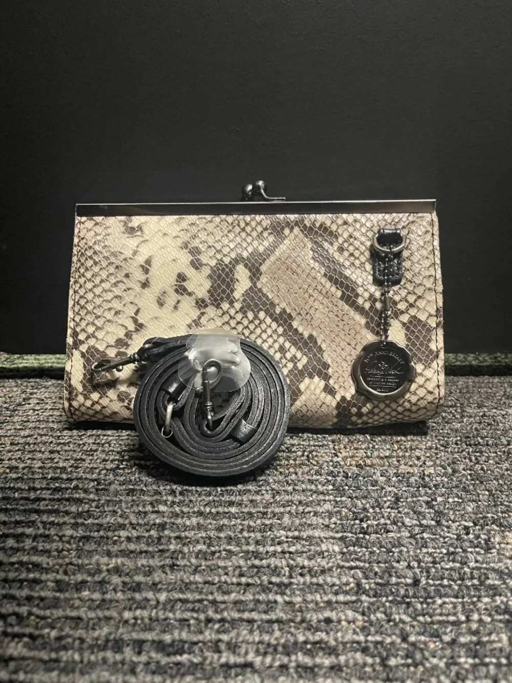 Patricia Nash Vallina Clutch